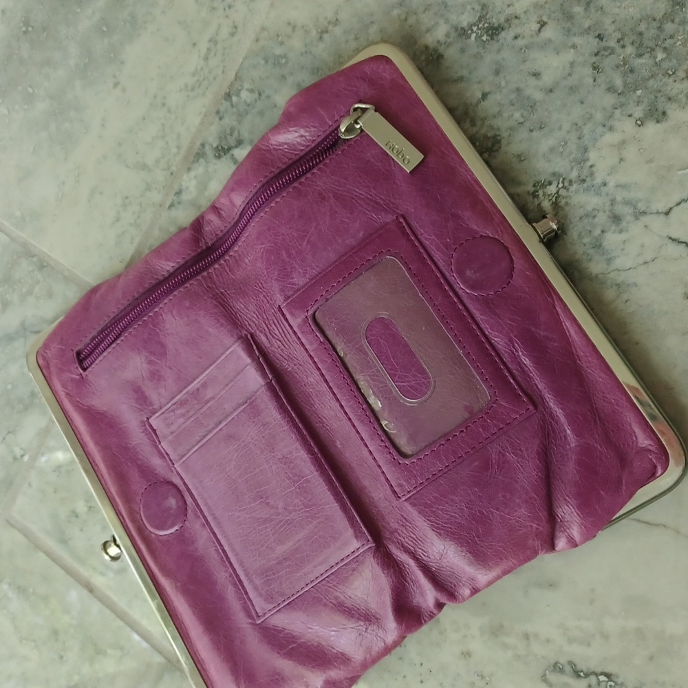 HOBO Lauren  wallet - Picture 16 of 16